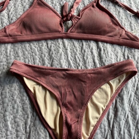 Cupshe ribbed burnt red/orange/brownish pink front tie bikini,matching bottom SM - Picture 12 of 14